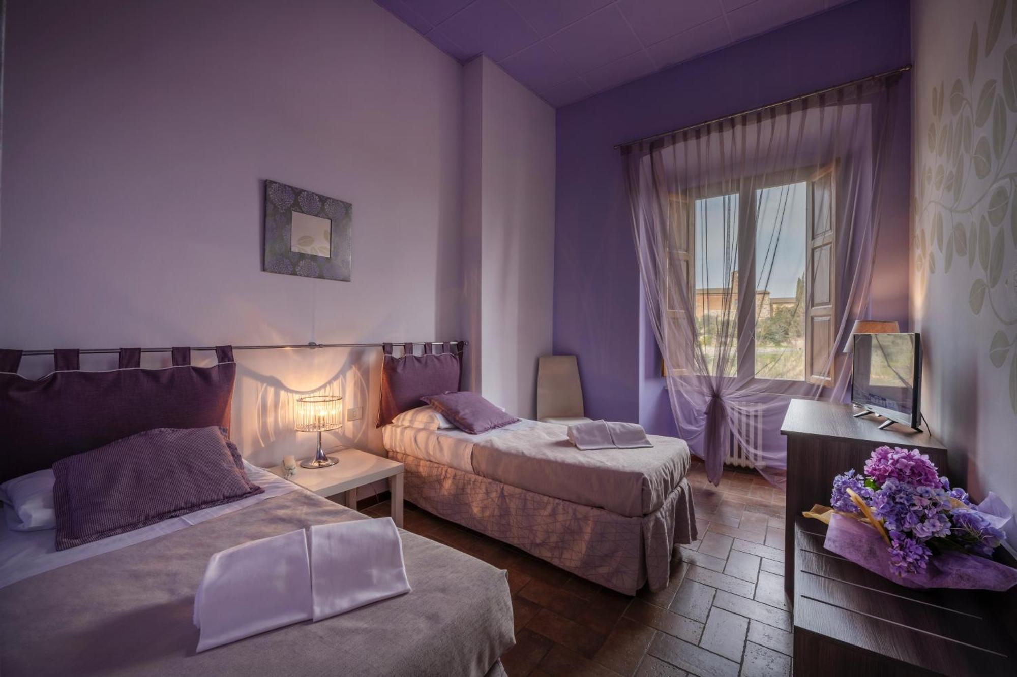 Hotel Palazzo Renieri - 3Stelle S Colle Val D'Elsa Eksteriør bilde