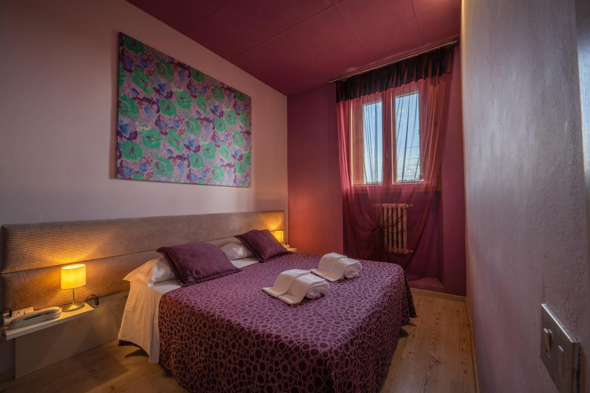Hotel Palazzo Renieri - 3Stelle S Colle Val D'Elsa Eksteriør bilde