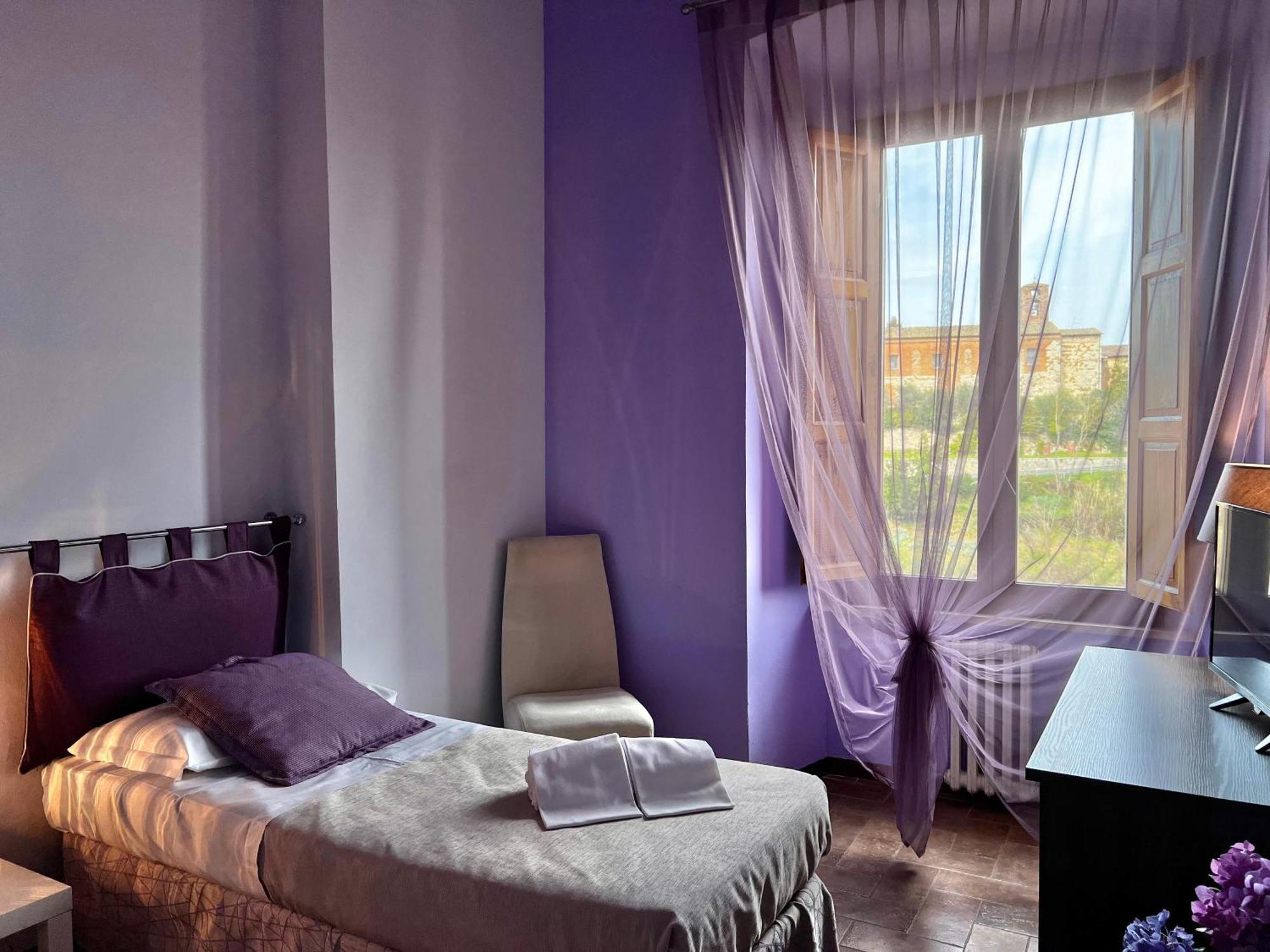 Hotel Palazzo Renieri - 3Stelle S Colle Val D'Elsa Eksteriør bilde