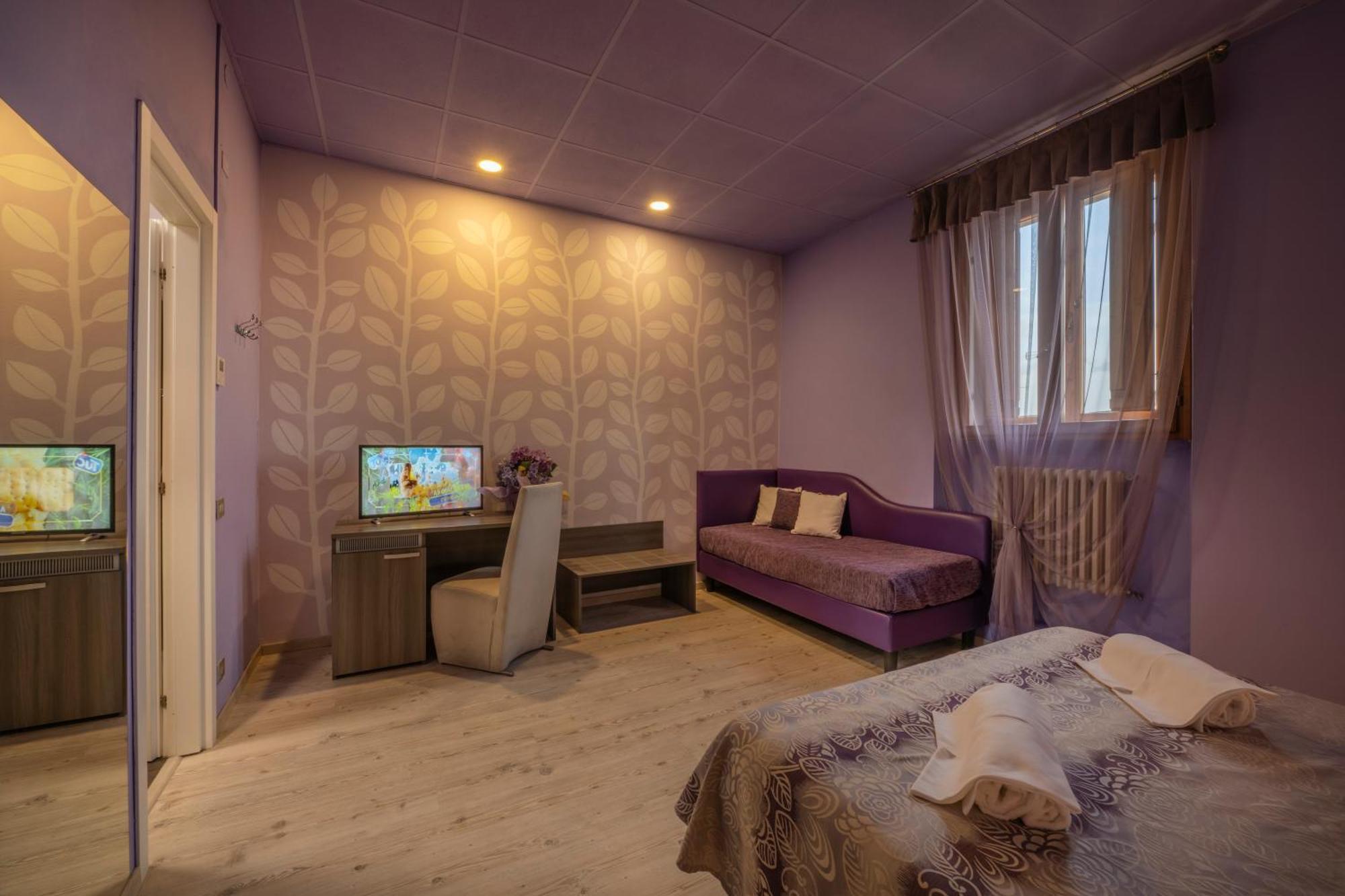 Hotel Palazzo Renieri - 3Stelle S Colle Val D'Elsa Eksteriør bilde