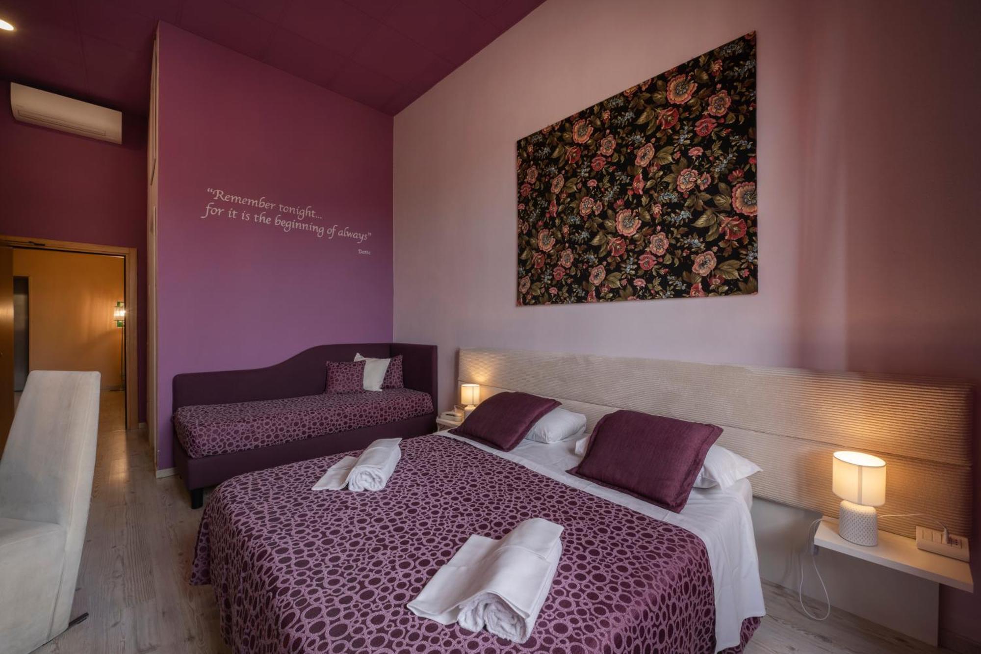 Hotel Palazzo Renieri - 3Stelle S Colle Val D'Elsa Eksteriør bilde